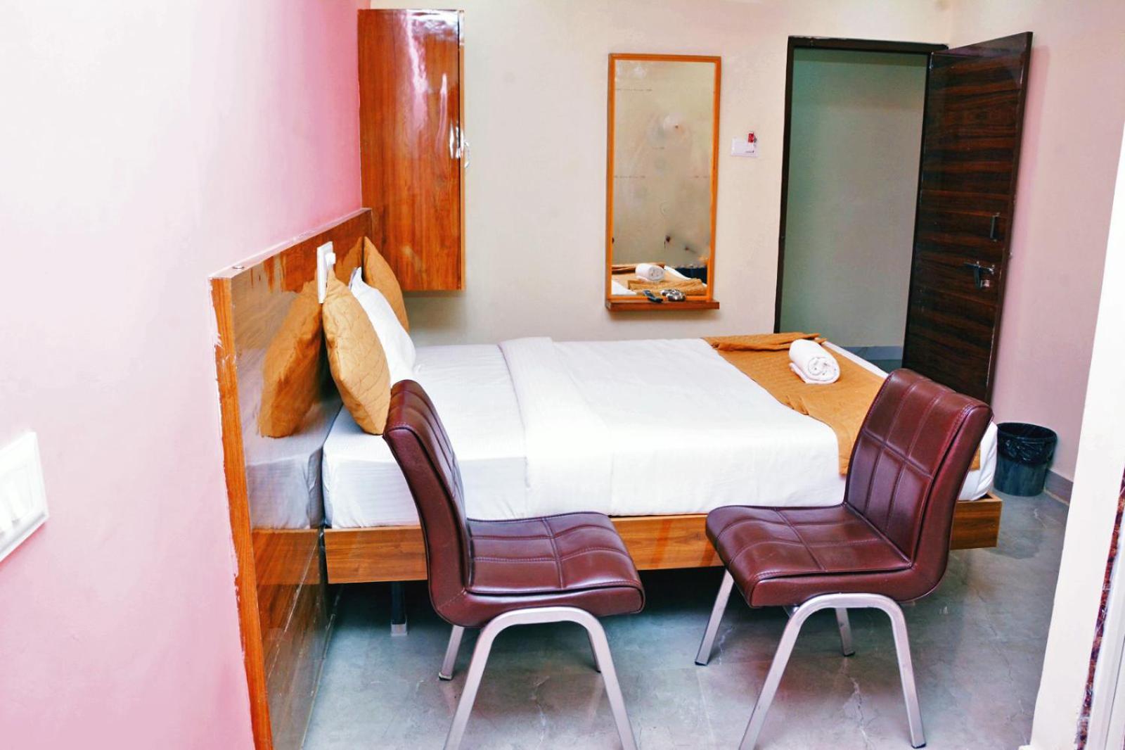 Udupi Deluxe Lodge Gulbarga Kalaburagi Exteriör bild