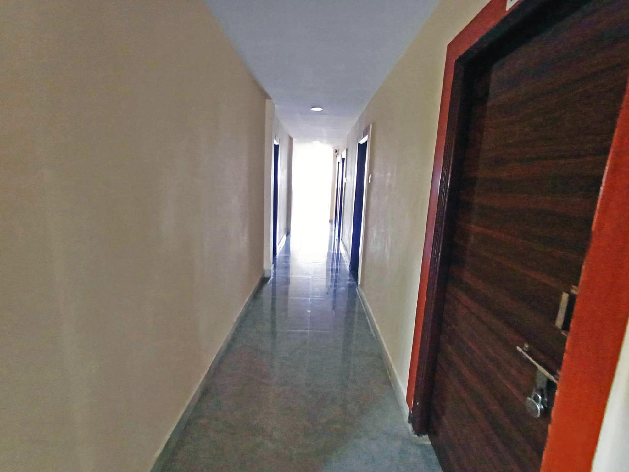 Udupi Deluxe Lodge Gulbarga Kalaburagi Exteriör bild