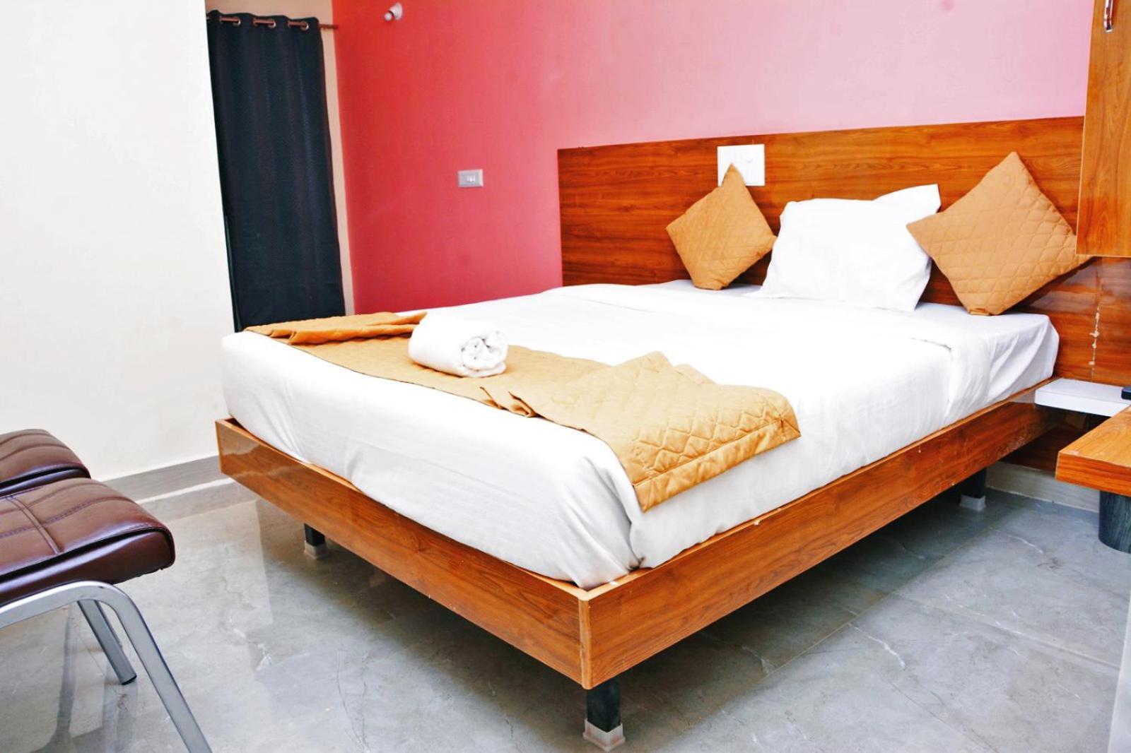 Udupi Deluxe Lodge Gulbarga Kalaburagi Exteriör bild