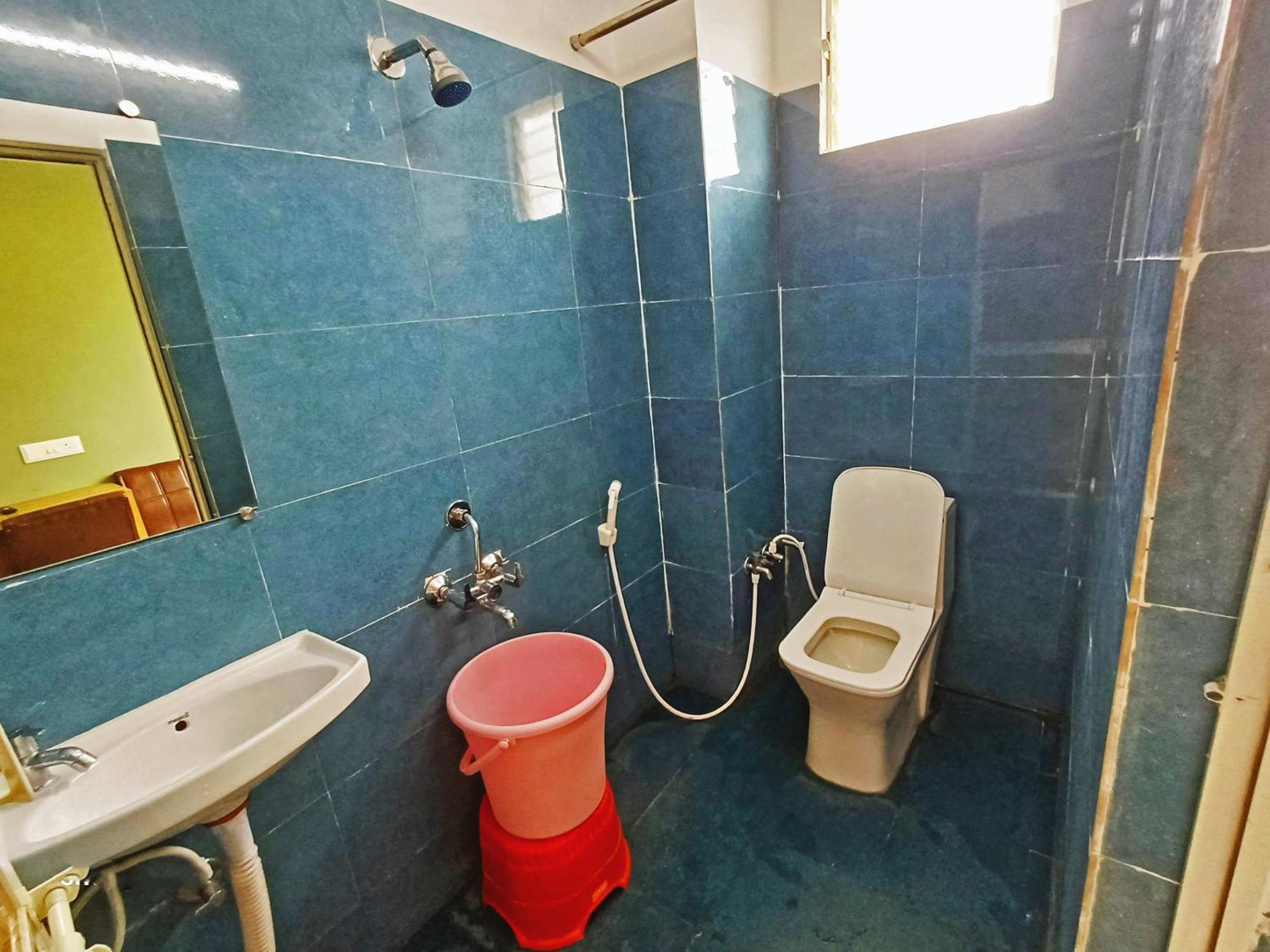 Udupi Deluxe Lodge Gulbarga Kalaburagi Exteriör bild
