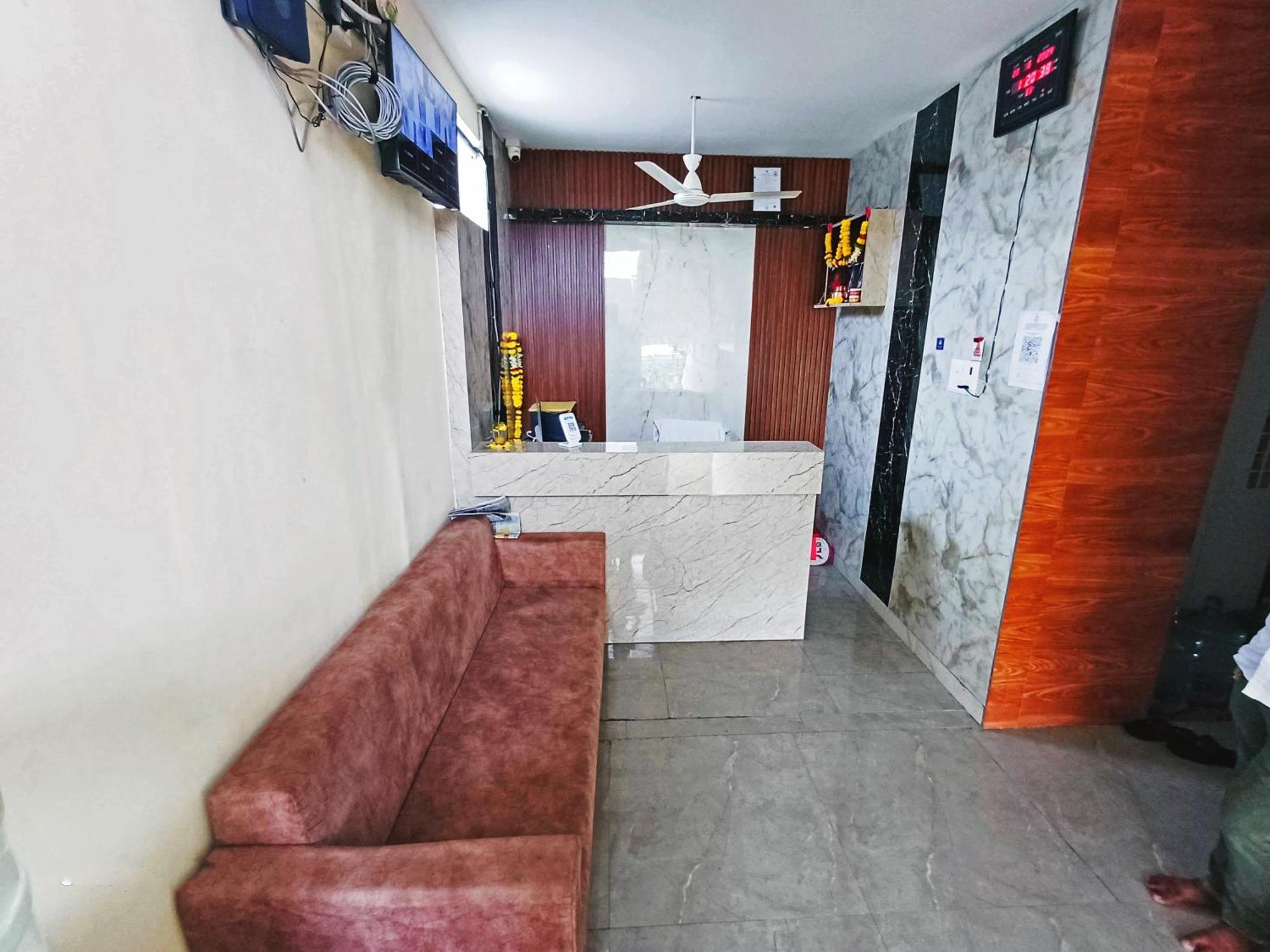Udupi Deluxe Lodge Gulbarga Kalaburagi Exteriör bild