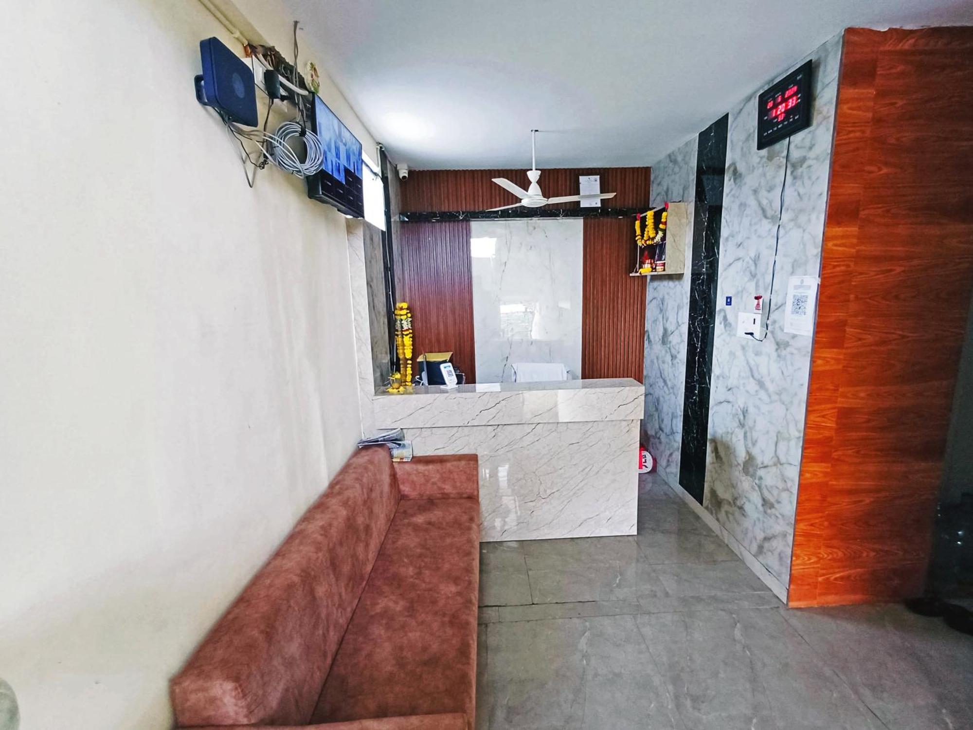 Udupi Deluxe Lodge Gulbarga Kalaburagi Exteriör bild