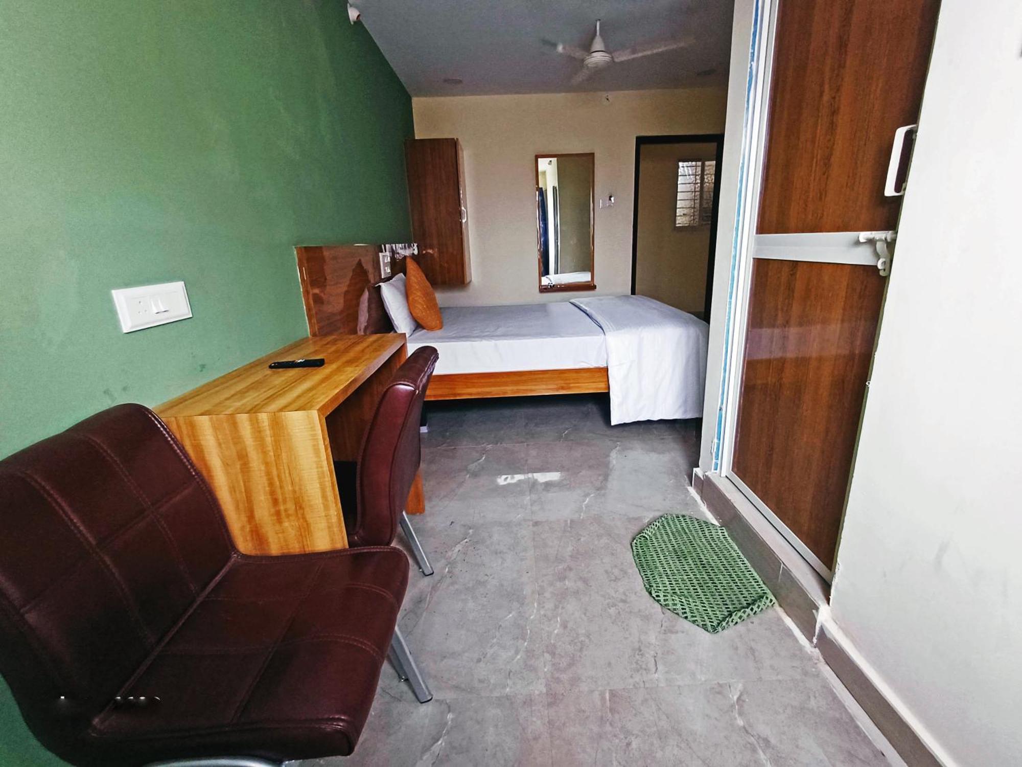 Udupi Deluxe Lodge Gulbarga Kalaburagi Exteriör bild