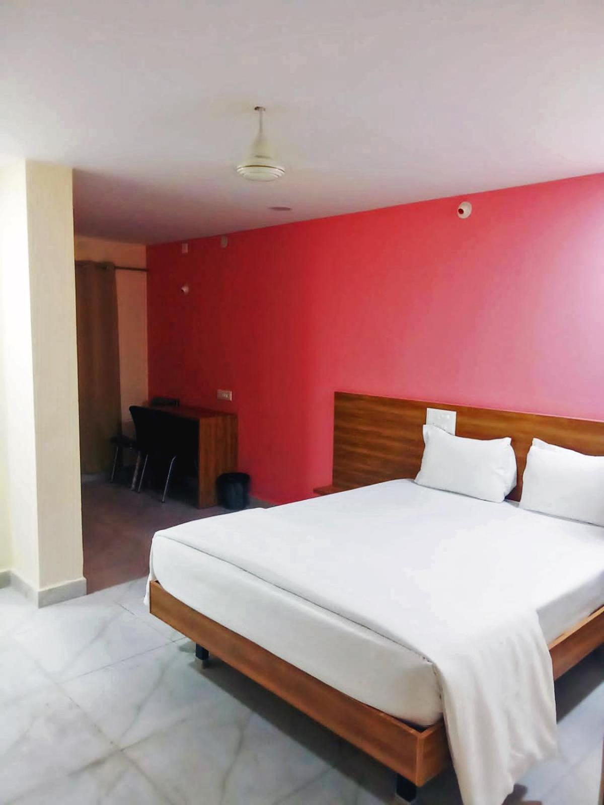 Udupi Deluxe Lodge Gulbarga Kalaburagi Exteriör bild