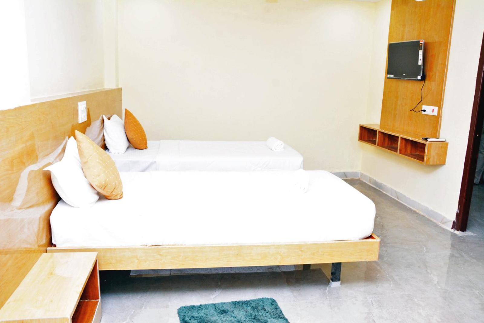 Udupi Deluxe Lodge Gulbarga Kalaburagi Exteriör bild